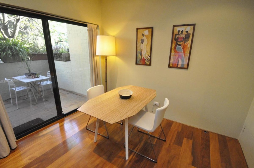 Glebe Self-Contained Modern One-Bedroom Apartment (47ROS) Image 10